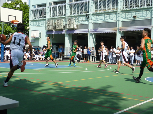 131108_十五週年校慶_明星籃球隊_籃球邀請賽13110811541060549_3a