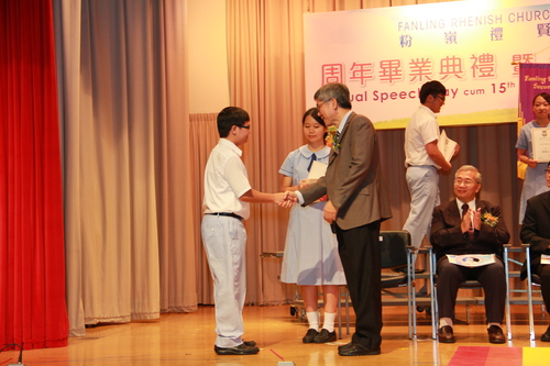 140705_周年畢業典禮暨15周年感恩崇拜140705160004151292_4