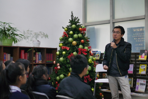 191203_歐陽偉豪先生Ben_Sir中文周會及圖書館分享會P2490761