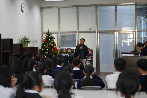 191203_歐陽偉豪先生Ben_Sir中文周會及圖書館分享會P2490768